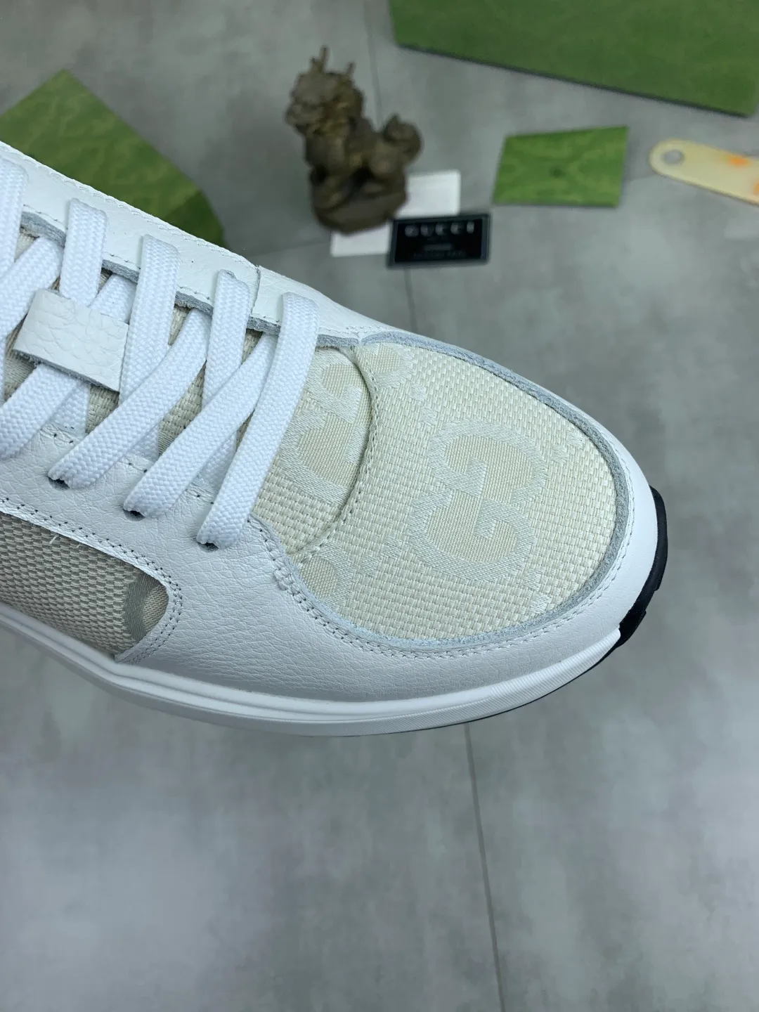 Men's shoes 💰P460💰【New model】🆘 The latest model from Gucci official website🎁Classic casual and fashionable men's shoes👟Best model💥The style is simple and elegant, exclusive for trendy men. Unique official website latest brand elements👑Gucci original decoration, fashionable and generous, the fabric is made of original soft calfskin➕Comfortable soft pigskin lining ✅Wear-resistant rubber outsole specified on the official website_Full of elasticity, the classic model taken at the counter 🎬Color: 3️⃣colors available😍Number of codes: 38-44 (45 46 customized)